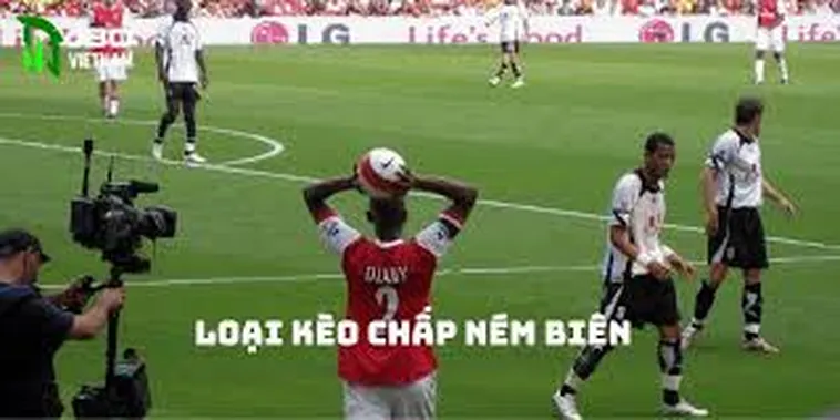 Bật Mí Cách Chơi Kèo Ném Biên Bóng Đá Thắng Lớn Từ Cao Thủ